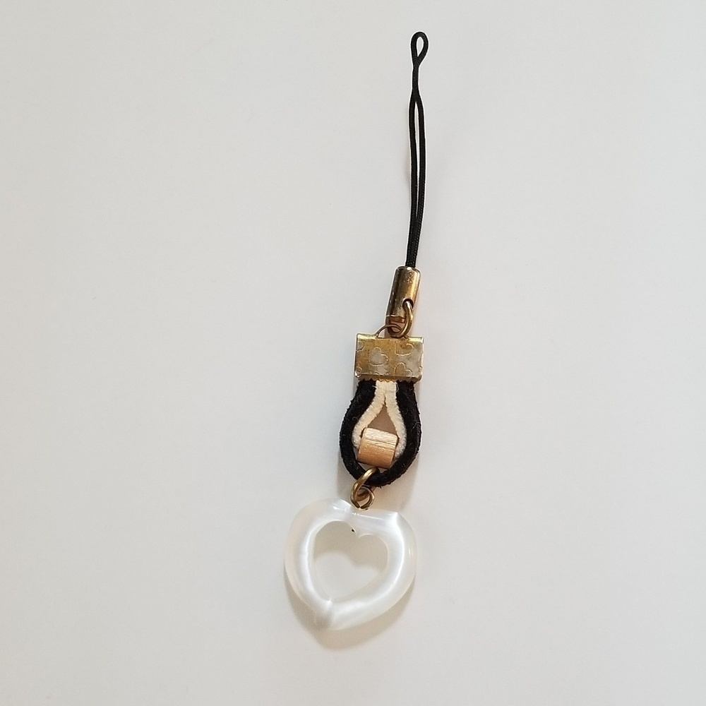 Pearl Heart Shaped Phone/Key Chain